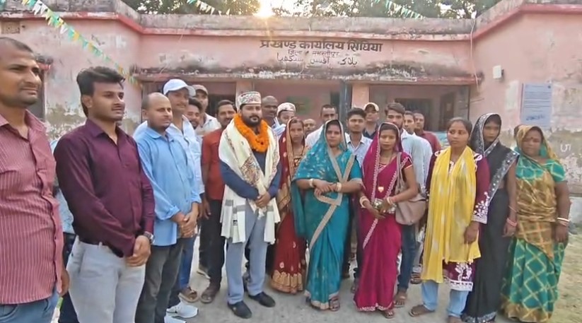 सिंघिया में BC सोहराब आलम को भावुक विदाई, सम्मान समारोह में उमड़ी भीड़