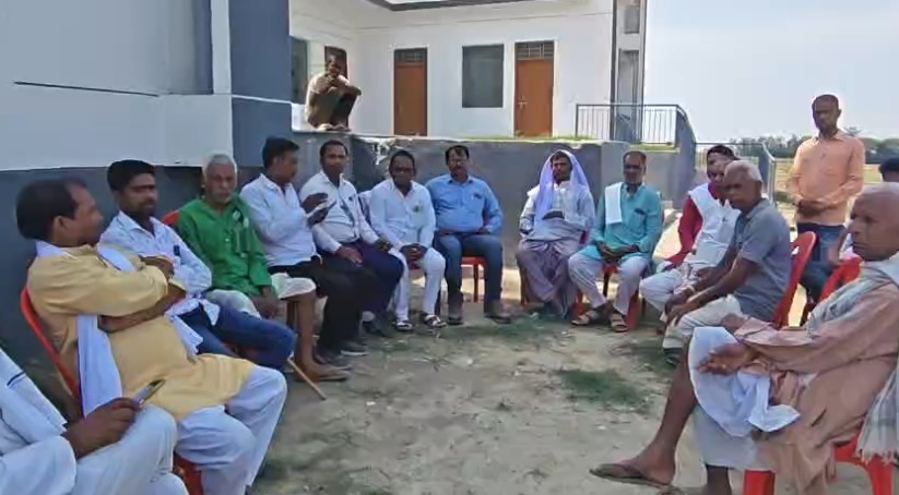 सिंघिया नगर पंचायत के विरोध से बसुआ के लोग नाराज