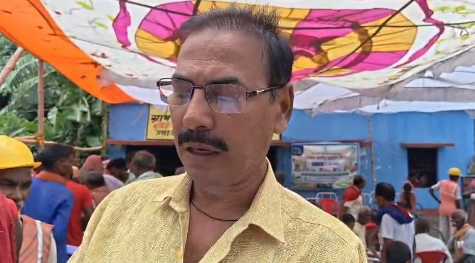समस्तीपुर में राशन घोटाले का बड़ा आरोप! मृत महिला के नाम पर वर्षों से उठ रहा था अंत्योदय राशन? पीडीएस डीलर पर फर्जीवाड़े के गंभीर आरोप, एसडीओ ने बैठाई जांच |